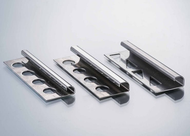 TUV 10 밀리미터 브러시 스테인레스 강 코너 정비 스테인레스 강 스커트 보드 라인